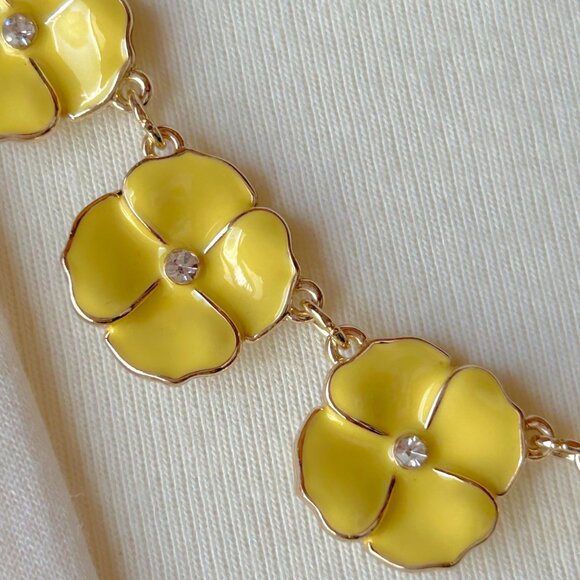 Liz Claiborne Yellow Enamel Floral Necklace With Rhinestones & Gold-Tone Chain - Picture 3 of 6
